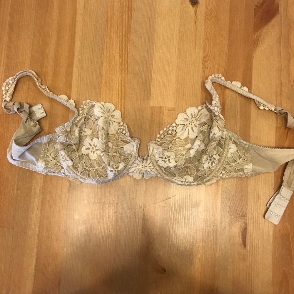 Nude Victoria Secret Bra